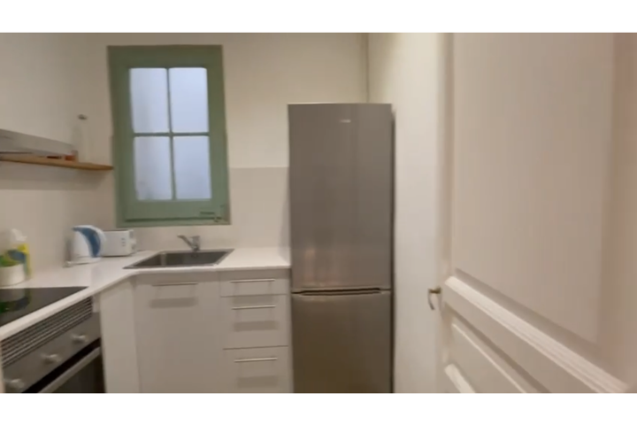 Sunny vintage penthouse in central Gràcia - 5