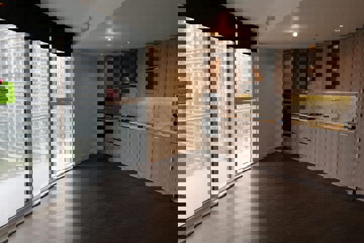 downtown near seawall (the Arc Vancouver) - 37