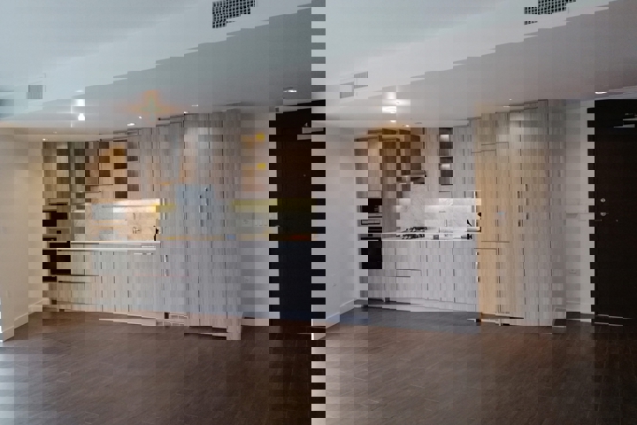 downtown near seawall (the Arc Vancouver) - 4