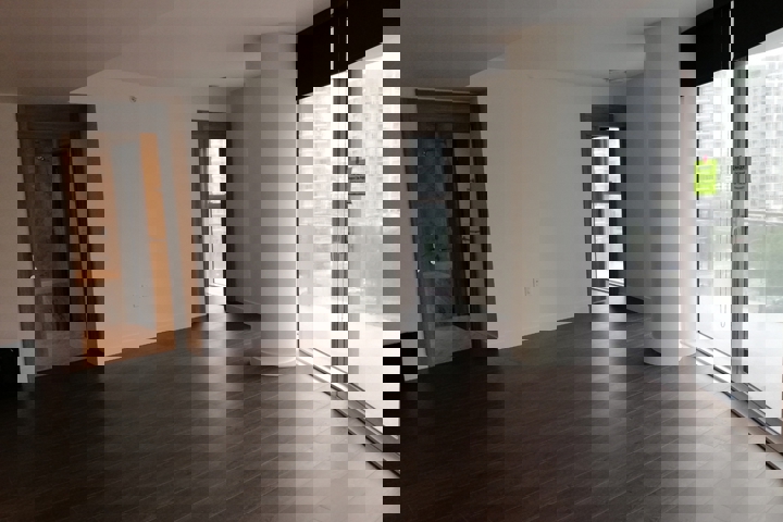 downtown near seawall (the Arc Vancouver) - 36