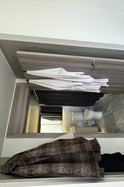 downtown near seawall (the Arc Vancouver) - 14