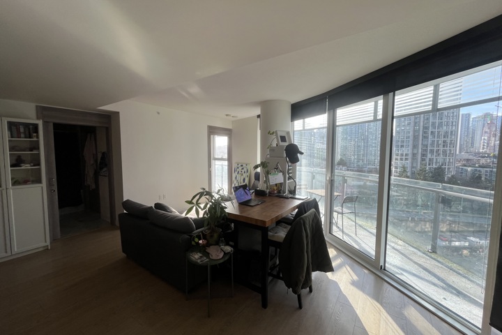 downtown near seawall (the Arc Vancouver) - 9