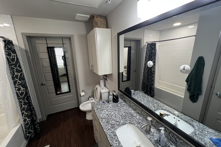 1 Bedroom with Balcony and Mountain Views - 4