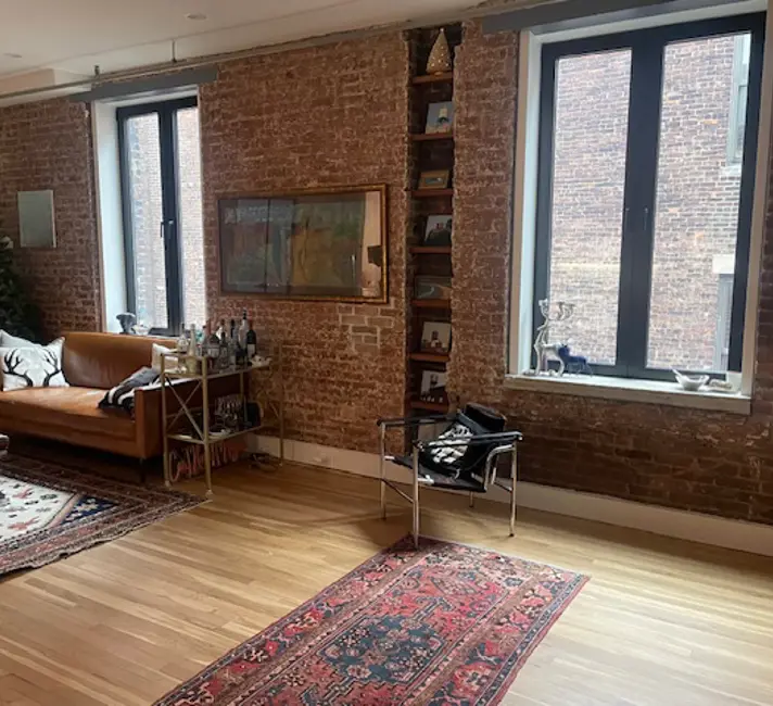 New York, NY, USA 2 beds · 1 workspace · 100 Mbps WiFi