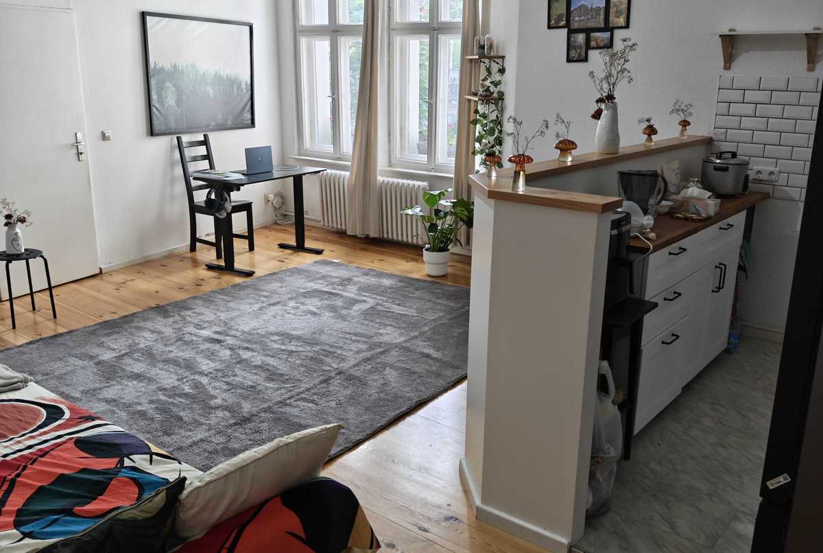 Spacious 78m² Berlin Flat w/ Dedicated Home Office