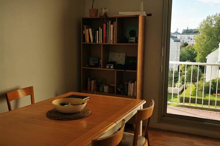 Bright dual-aspect flat in Nantes w/ 2 balconies - 8