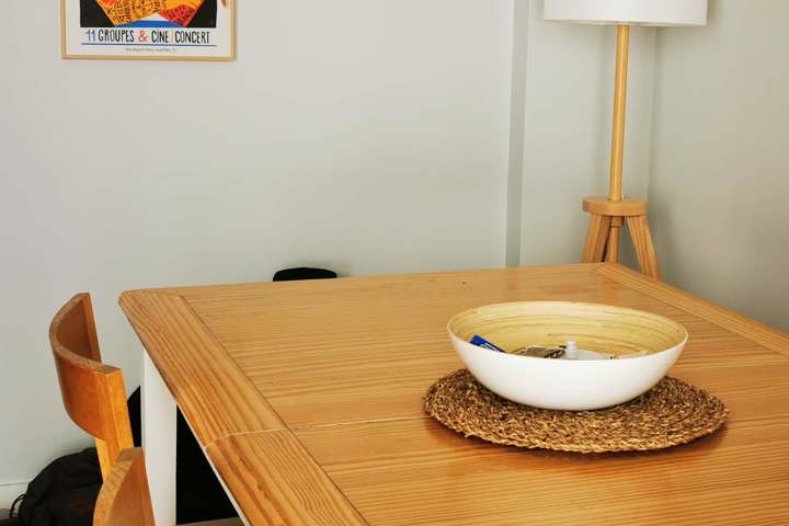 Bright dual-aspect flat in Nantes w/ 2 balconies - 10