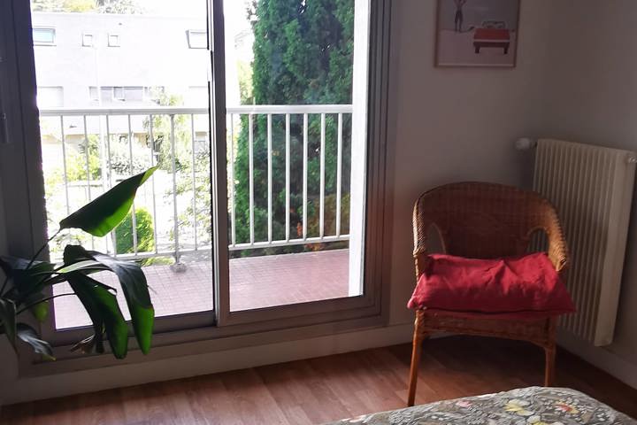 Bright dual-aspect flat in Nantes w/ 2 balconies - 13