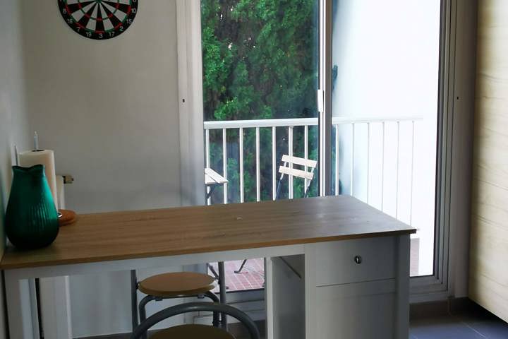 Bright dual-aspect flat in Nantes w/ 2 balconies - 19