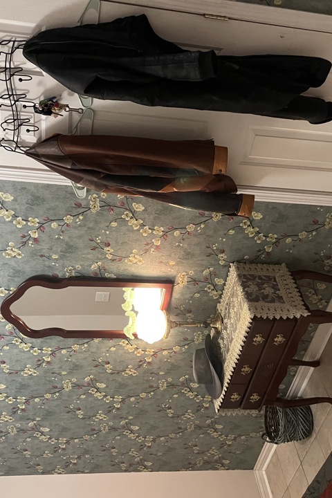 Impeccable home near thoroughbred horse farms - 22
