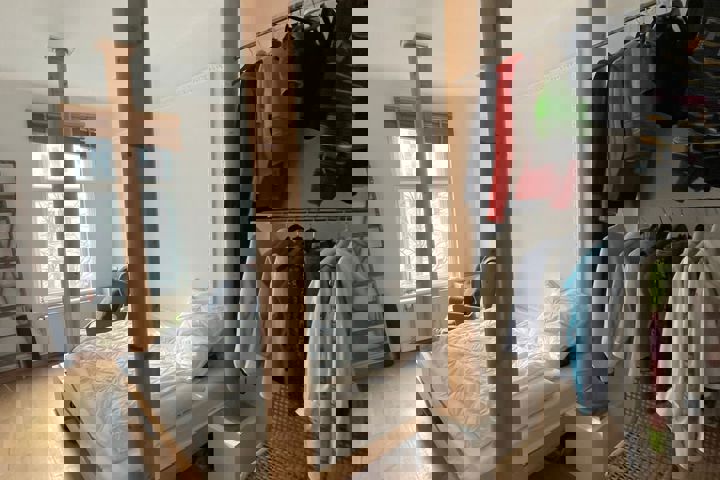 Charming bright flat with balcony and plants - 5