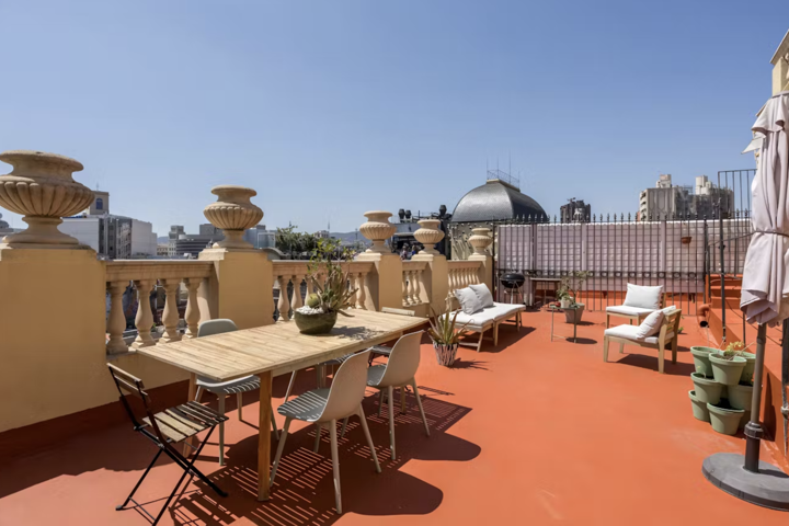 Penthouse in Barcelona with2 private rooftops - 13