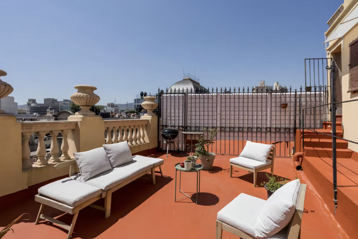Penthouse in Barcelona with2 private rooftops - 14
