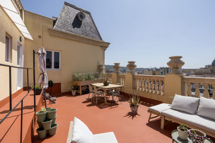 Penthouse in Barcelona with2 private rooftops - 15