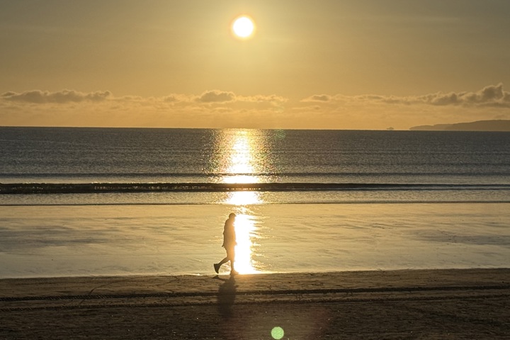 Sun, Surf, and Serenity - 4