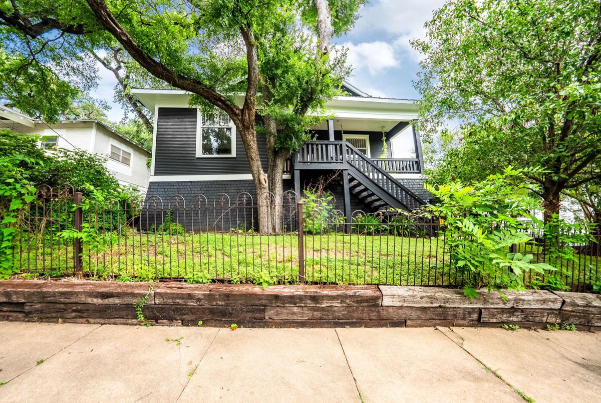 Stylish Bungalow in the Heart of Austin, TX