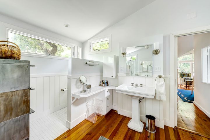 Stylish Bungalow in the Heart of Austin, TX - 14