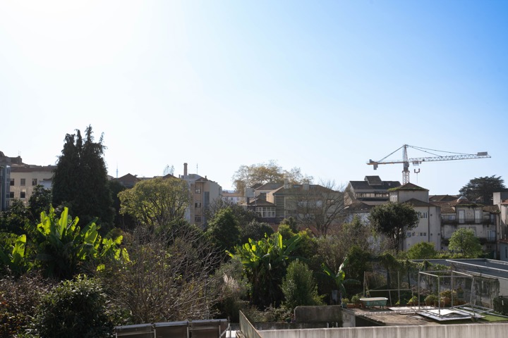 Sunny 2 BR Apartment in Porto Centre - 8