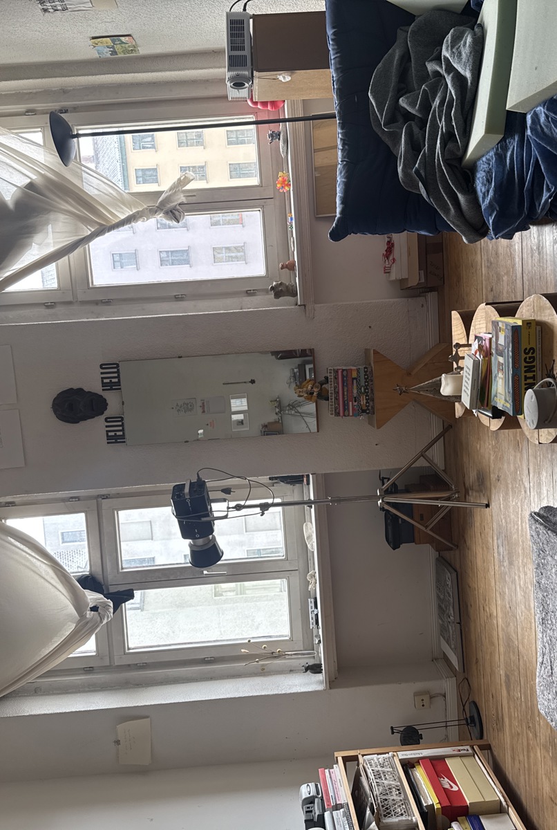 Sunny, calm, centrally located apartment