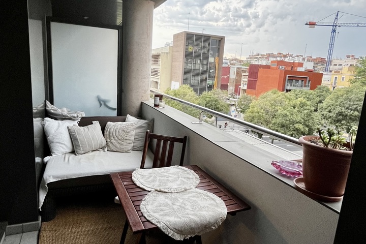 Sunny and spacious apartment in Barcelona - 2