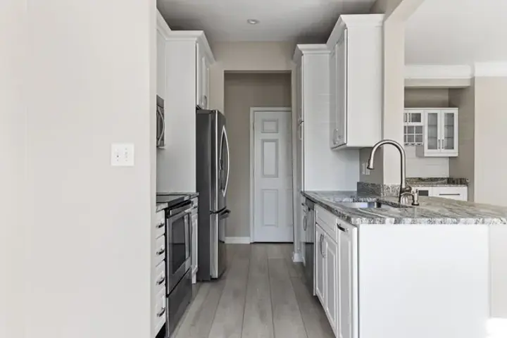 Betwixt the Southern Charm and Beaches - 13