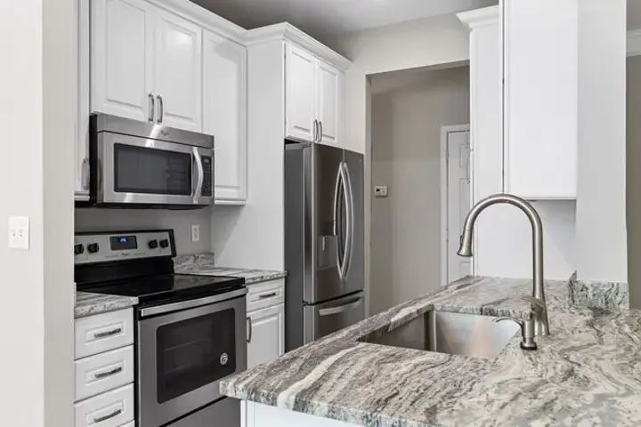 Betwixt the Southern Charm and Beaches - 14