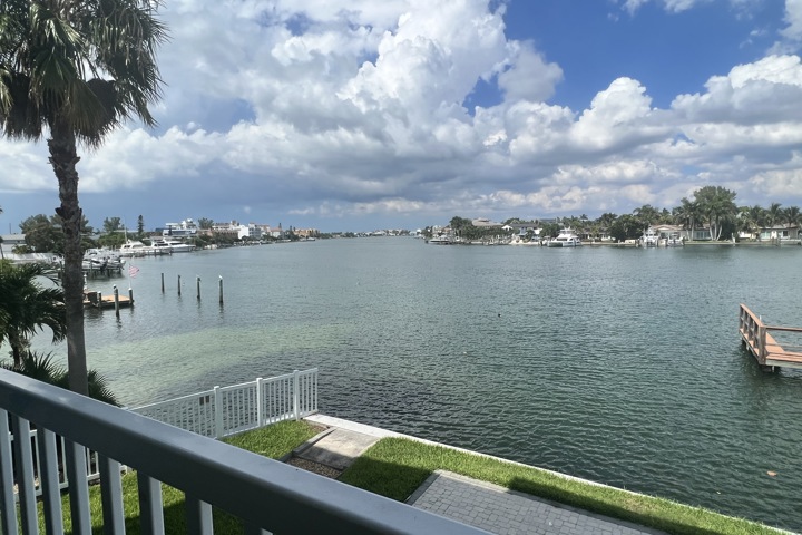 Treasure Island Townhouse on the Bay - 3