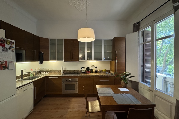 Traditional Eixample Flat - 1