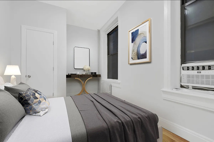 Cozy One Bedroom Near Columbus Circle - 1