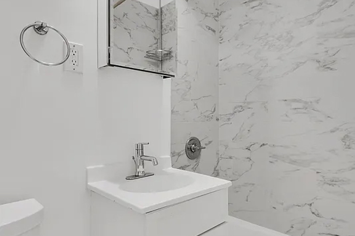 Cozy One Bedroom Near Columbus Circle - 4