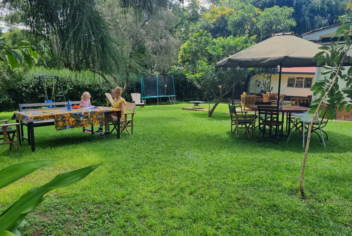 Large bungalow in green oasis of Nairobi