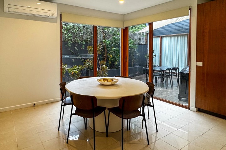 Modern Inner City Family Townhouse - 1