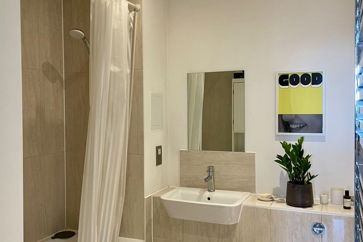 Central London Hackney home - 8