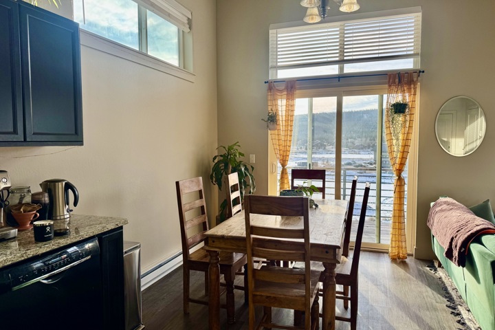 Sunny Big Sky Condo w/ Sauna & Mountain Views - 1