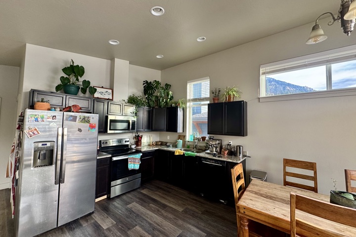 Sunny Big Sky Condo w/ Sauna & Mountain Views - 3