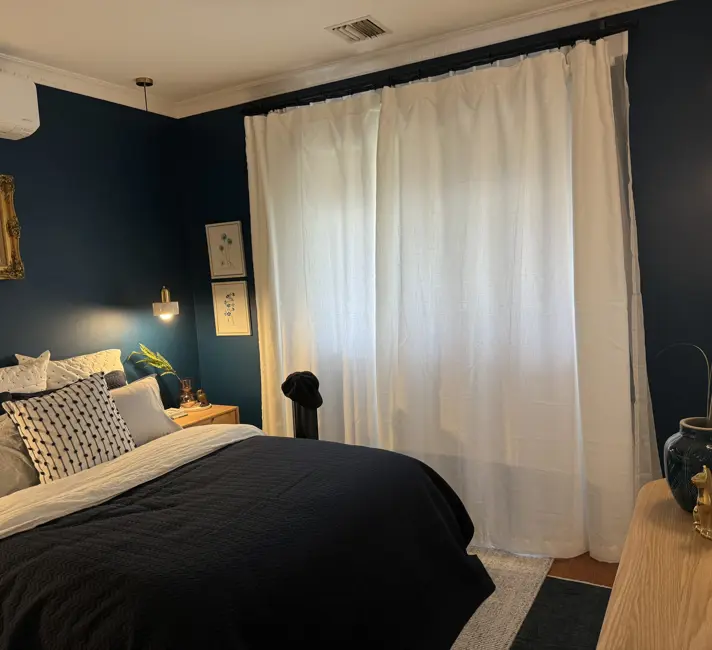 Pascoe Vale South VIC, Australia 2 beds · 1 workspace · 25 Mbps WiFi