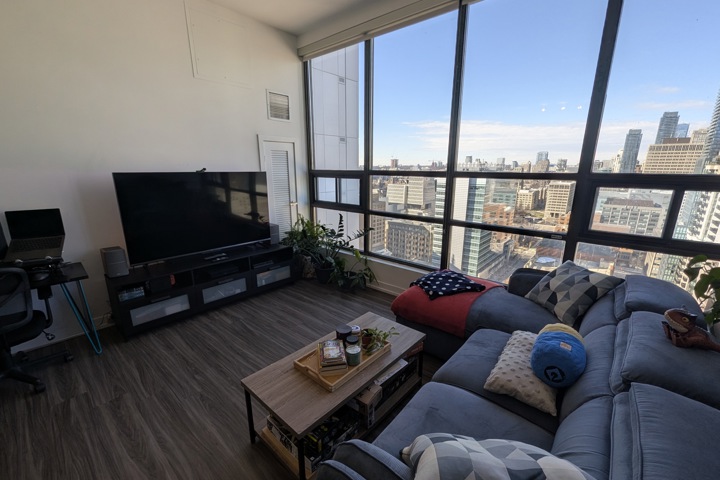 Perfect downtown city explorer / work hub - 1