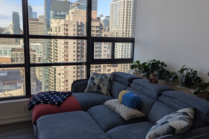 Perfect downtown city explorer / work hub - 4