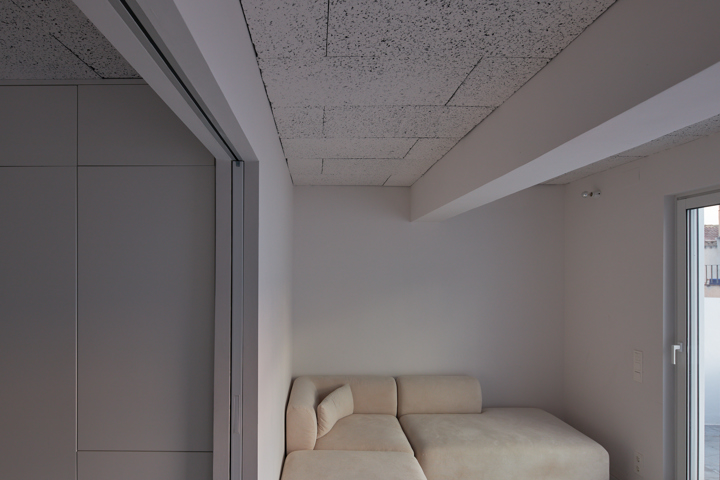 Stylish Central Penthouse with Terrace - 2