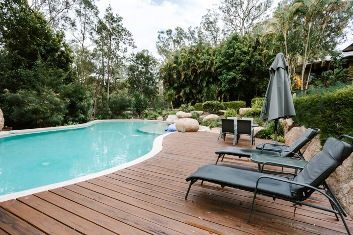 Romantic Bush Retreat, Pool, Tennis & Fire Pit - 3