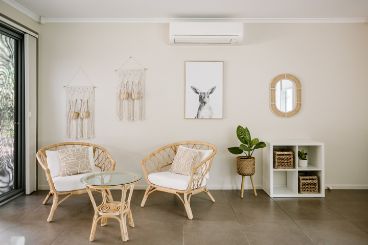 Romantic Bush Retreat, Pool, Tennis & Fire Pit - 1