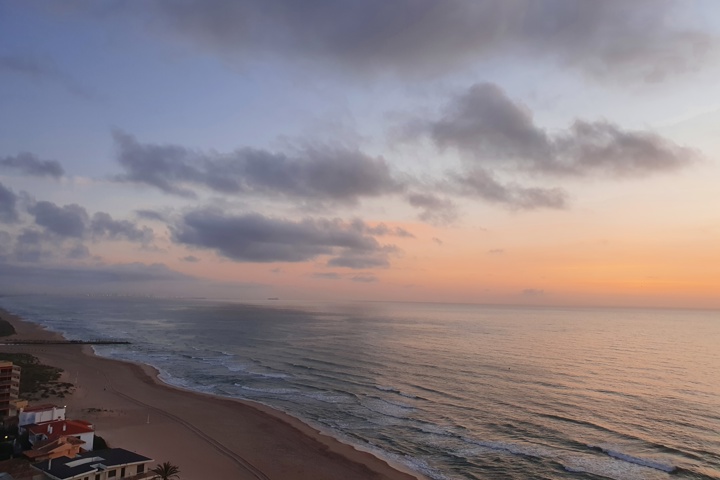 Penthouse with Stunning Beachfront Views - 28