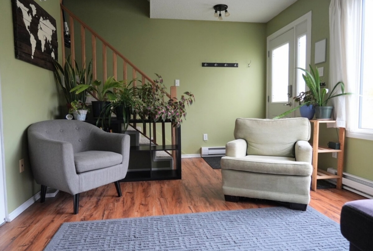 Comfortable House near Downtown and Hiking Trails