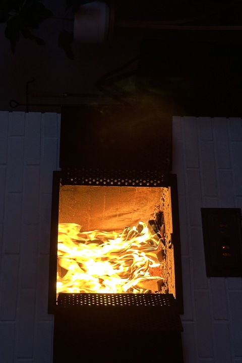 Peaceful Riverside Townhouse Near the City Center - 6