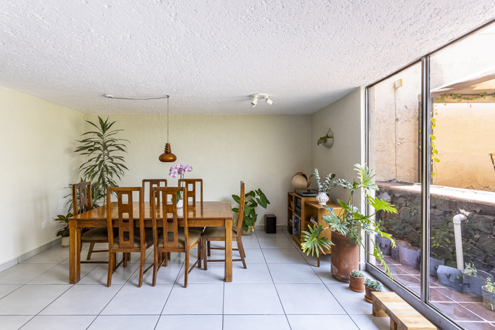 GREAT HOUSE IN GLAMOROUS LOMAS ALTAS - 6