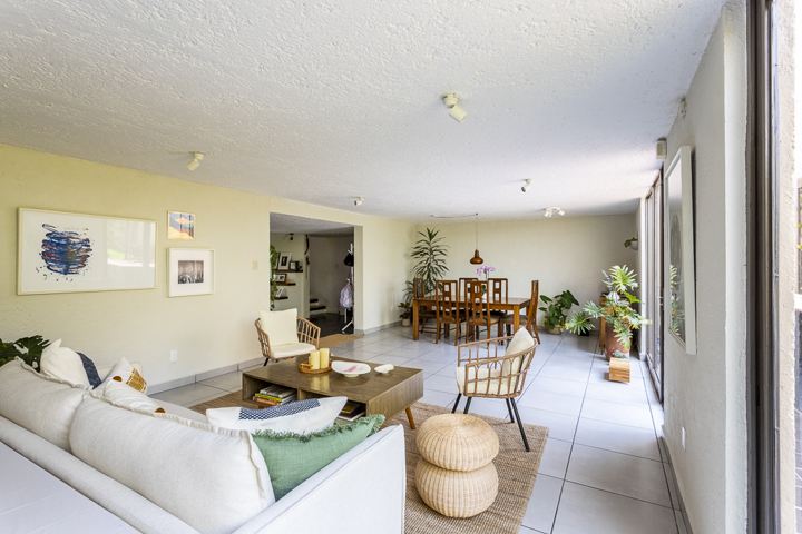 GREAT HOUSE IN GLAMOROUS LOMAS ALTAS - 3