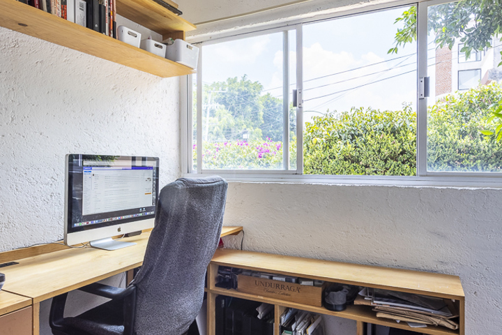 GREAT HOUSE IN GLAMOROUS LOMAS ALTAS - 18