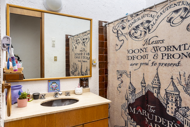 GREAT HOUSE IN GLAMOROUS LOMAS ALTAS - 34