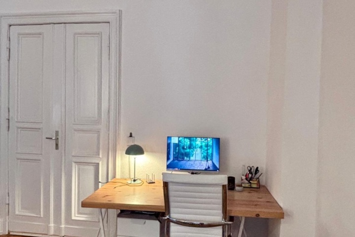 Historic Berlin Apartment - 7