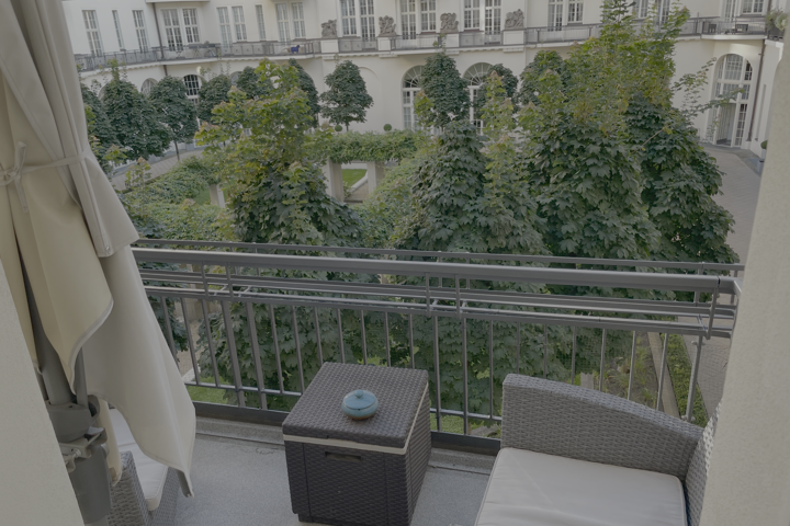 A historical building in the heart of Berlin - 4